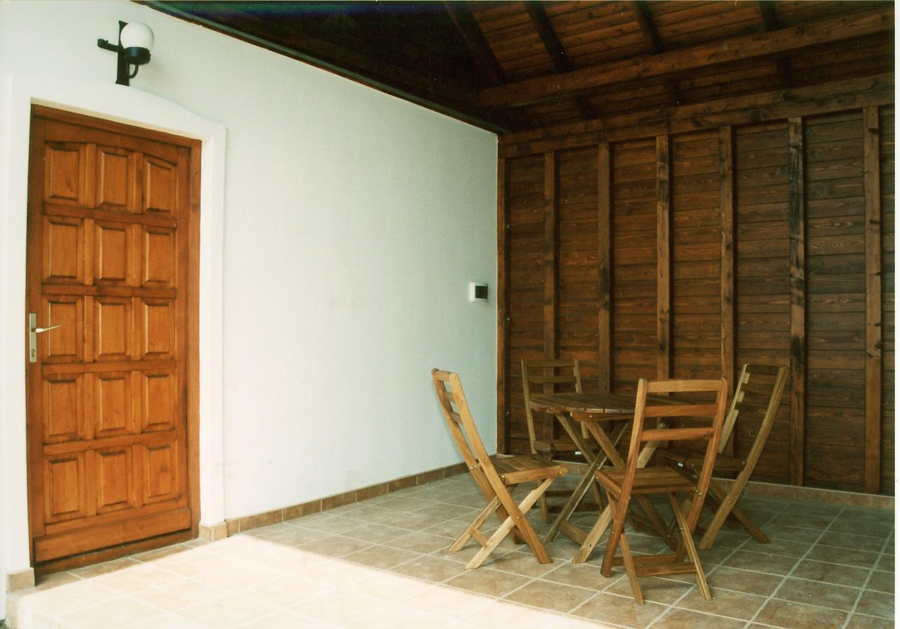 Nadas Panzio Tiszafured Exterior photo
