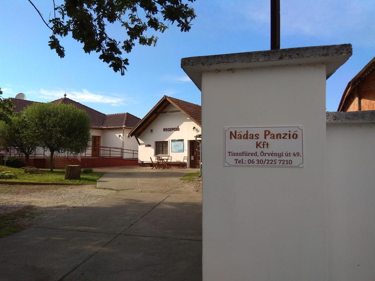Nadas Panzio Tiszafured Exterior photo